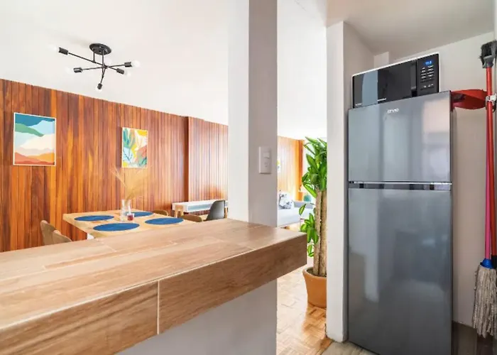 Private Terrace, King Size Beds, 2 Baths And Garage Apartamento *