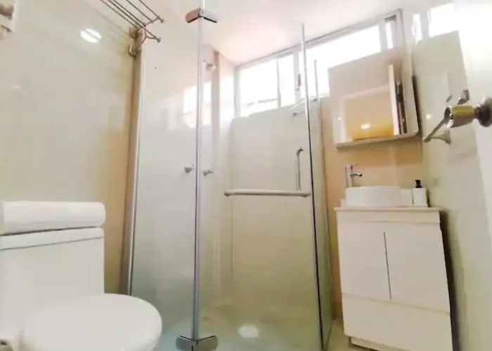 Private Terrace, King Size Beds, 2 Baths And Garage Apartamento